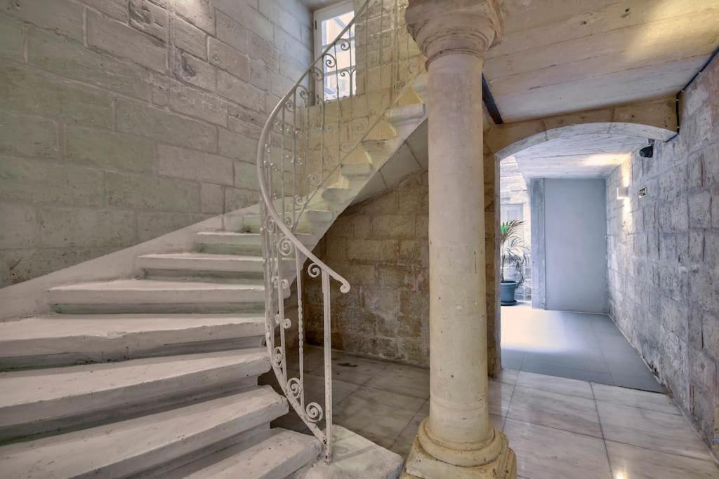 Апартаменты Orangery 101 - Duplex Studio Валетта Экстерьер фото